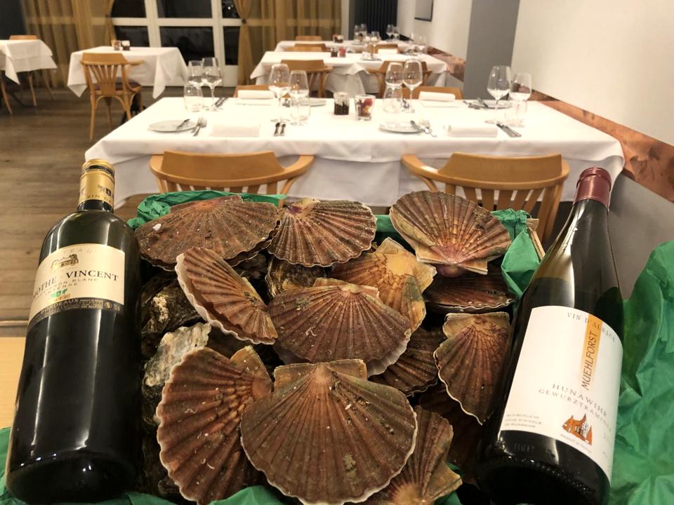 Coquilles Saint-Jacques et vins de fête